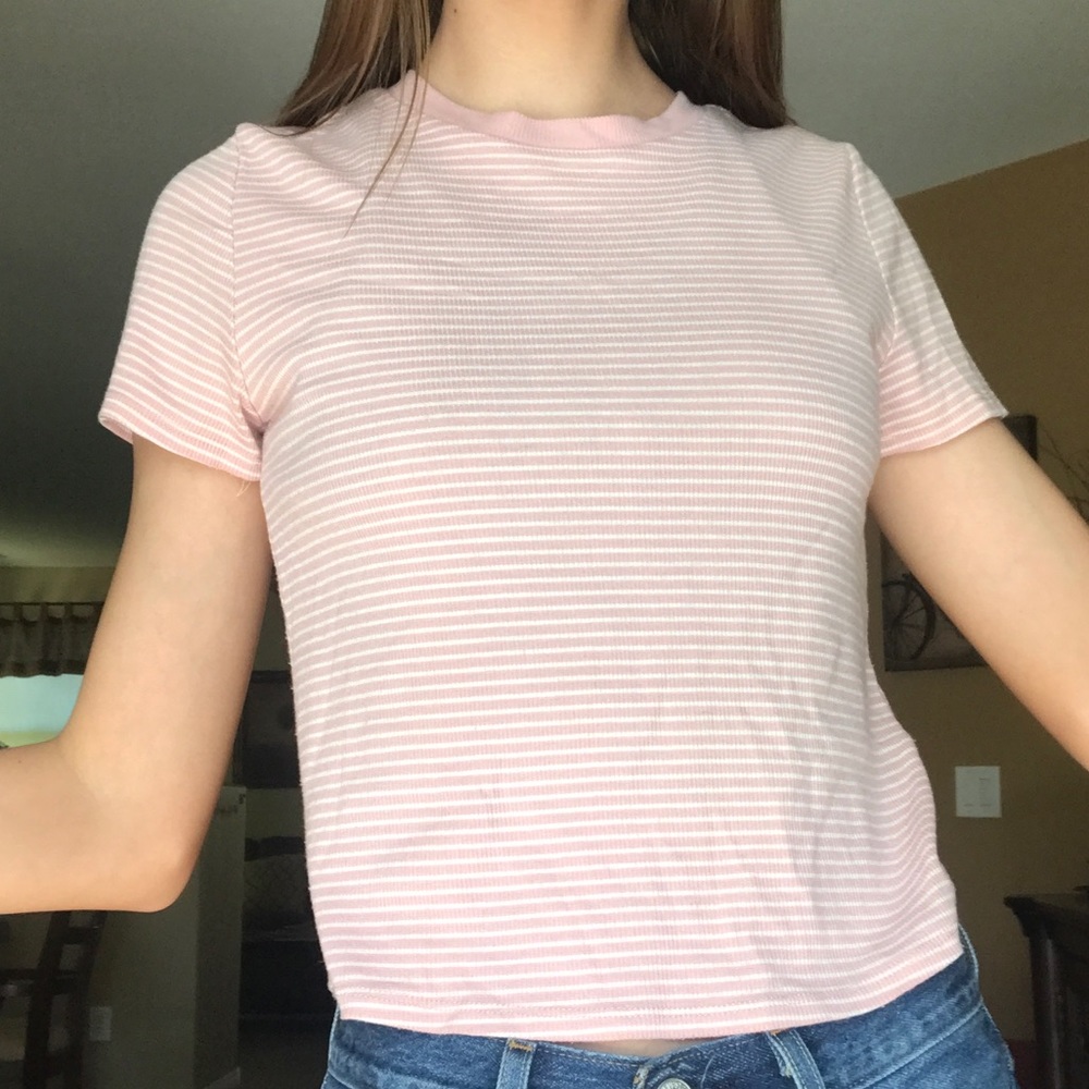 Pink and White Striped Shirt💛
